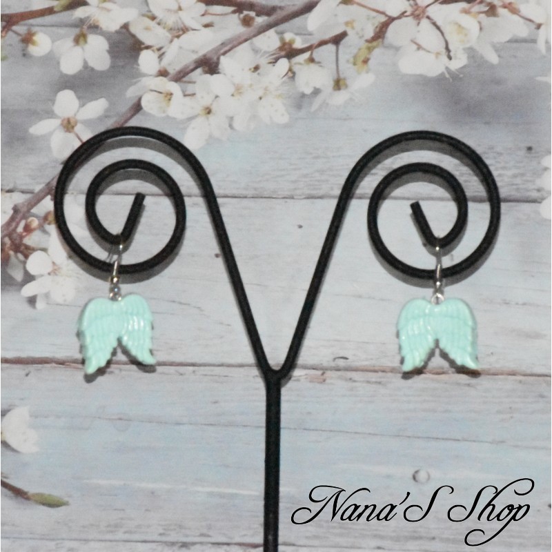 Boucles d'oreilles ailes d'ange, en pâte polymère, coloris menthe.