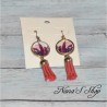 Boucles d'oreilles fantaisie, cabochons plume et Tassel, coloris rouge.