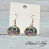 Boucles d'oreilles cabochons colorées, Paisley fleuris, modèle 1.