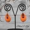 Boucles d'oreilles duo de plumes simple, coloris orange.