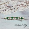 Barrette à cheveux, en perles tissé, blanche, coloris vert.