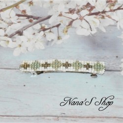 Barrette à cheveux, en perles tissé, blanche, coloris vert menthe.