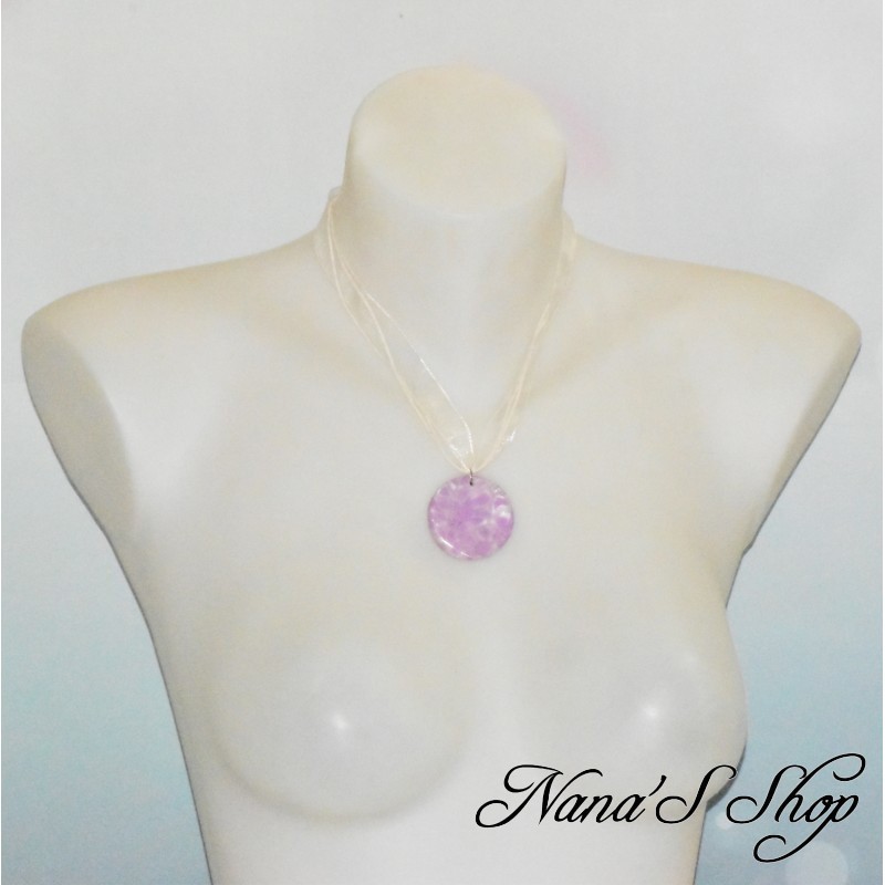 Tour de cou, collection Douceur, pendentif coloris mauve.