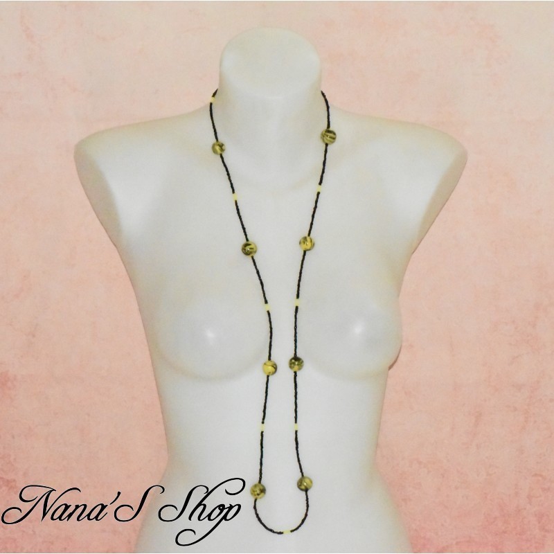 Long collier en perles de rocaille et pâte polymère, couleur vive, coloris jaune.