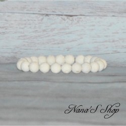 Bracelet élastique en perles pierre de lave 8mm, coloris blanc.