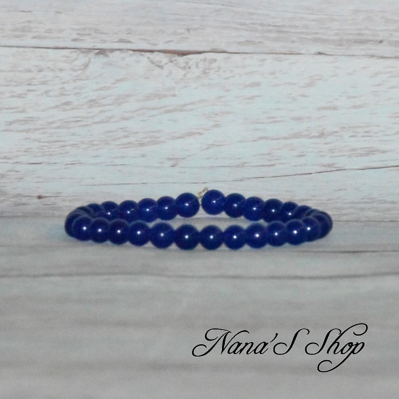 Bracelet élastique en perles, pierre Agate, coloris bleu foncé. Bracelet élastique en perles, pierre Agate, coloris bleu foncé.
