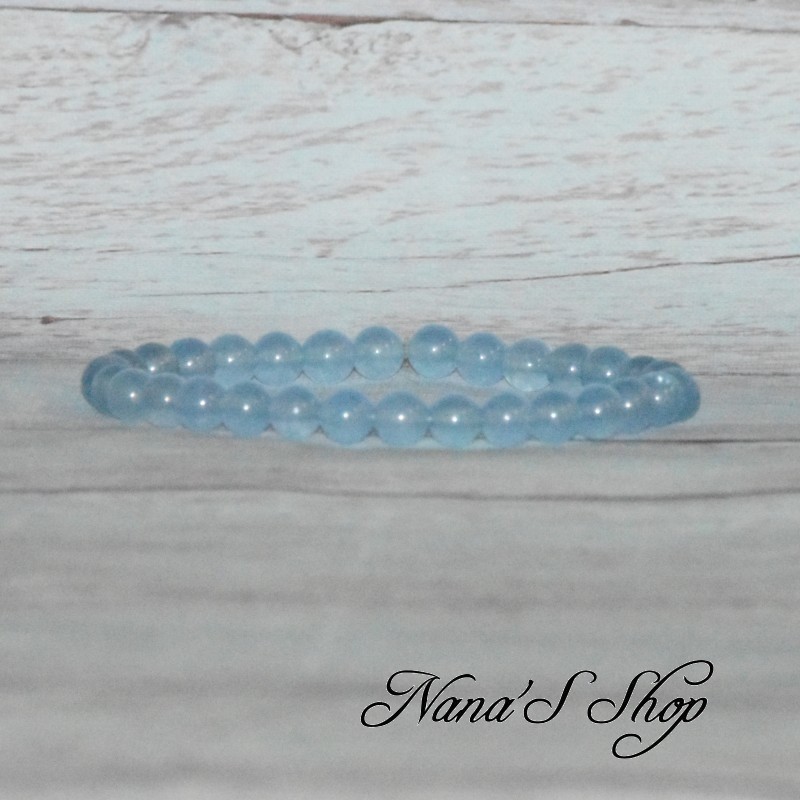 Bracelet élastique en perles, pierre Agate, coloris bleu clair. Bracelet élastique en perles, pierre Agate, coloris bleu clair.