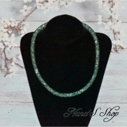 Collier fantaisie, grosse résille noire, Stardust, coloris vert menthe.