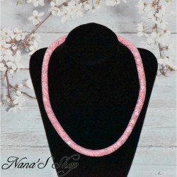 Collier fantaisie, grosse résille blanche, Stardust, coloris rose pâle.