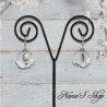 Boucles d'oreilles longues pierre Howlite marbré, coloris blanc.