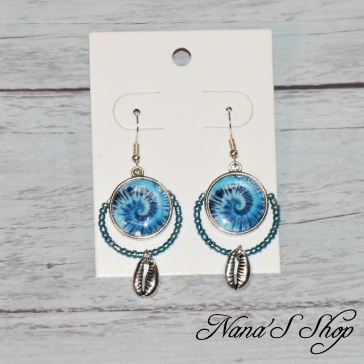 Boucles d'oreilles fantaisie, tie and die, pendentif cauris, modèle 9.